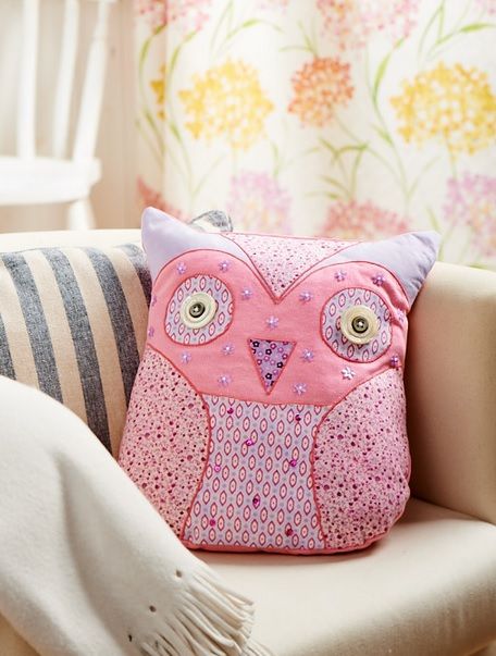 Owl Cushion Pattern & Applique Owl Bedroom, Household Crafts, Free Craft Templates, Owl Cushion, Craft Templates, Owl Party, Cushions To Make, Owl Crafts, Free Card