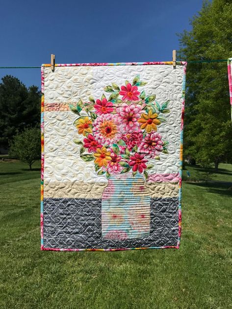 Quilt Wall Hanging Ideas, Quilted Flowers, Quilt Collage, Laura Heine, Mason Jar Vase, Collage Quilts, Applique Wall Hanging, Watercolor Quilt, Applique Flowers