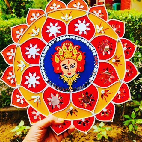 Material used- Mdf wooden board Size-14 inches Maa Durga cutout Size-4" Durga Puja Craft, Durga Maa Art, India Crafts, Diwali Decoration Items, Lippan Art, Mirror Crafts, School Craft, Diwali Decoration, Craft Decor