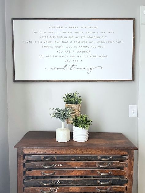 hoosierfarmhouse1 - Etsy I Still Remember The Days I Prayed, Writing Frame, Distressed Wood Signs, Quotes Family, Christian Things, Building House, Black Writing, Empty Spaces, Sign Ideas