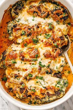 Baked Tuscan Chicken Casserole - #chicken #casserole #tuscan #recipe #eatwell101 - So quick and flavorful. Everyone will love this delicious chicken casserole recipe! - #recipe by #eatwell101 Chicken Thigh Casserole, Chicken Breast Casserole Recipes, Chicken Breast Casserole, Baked Chicken Casserole, Chicken Casserole Recipes Healthy, Easy Chicken Casserole Recipes, Casserole Chicken, Chicken Casserole Easy, Healthy Casserole Recipes