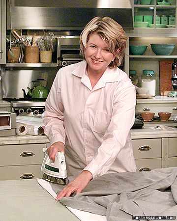 Things Everyone Should Know, Martha Stewart Home, Housekeeping Tips, Domestic Goddess, Muscle Fatigue, Home Management, Ironing Board, Cooking Skills, Diy Tips