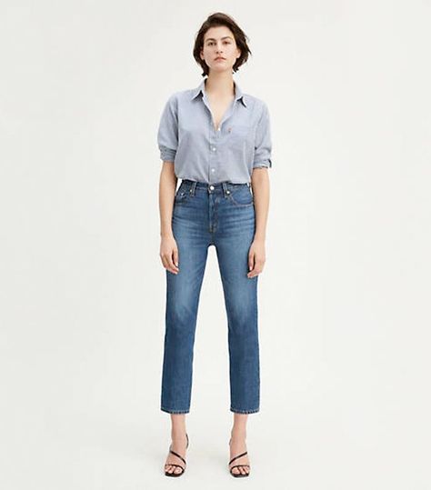 501 Cropped Jeans Outfit, Holiday Dinner Outfit, Levis 501 Cropped Jeans, Cropped Jeans Outfit, Jean Styles, Women In Their 30s, Styles Women, Distressed Boyfriend Jeans, Levis 501