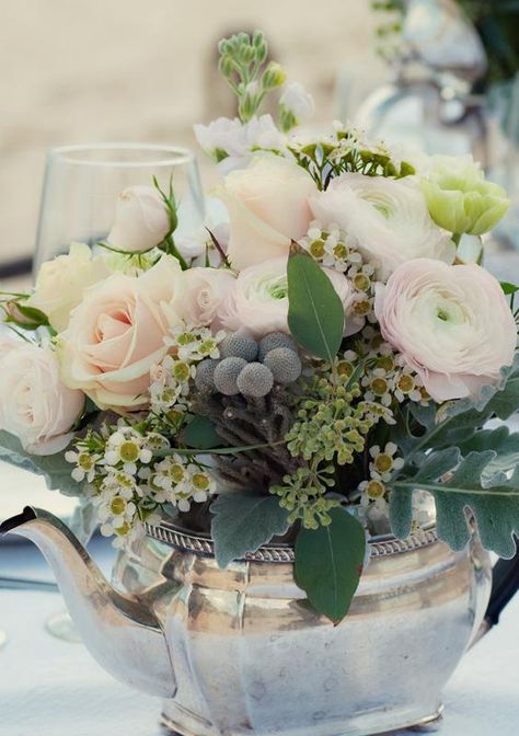 English roses, ￼peonies, hydrangeas, dahlias and ranunculus continue to be go-to favorites among brides. "They're dramatic, they're romantic and they're versatile Teacup Wedding, Vintage Tea Kettle, Tea Wedding, Vintage Wedding Table, Vintage Teapot, Silver Teapot, Spring Decorating, Wedding Vintage, Silver Tea