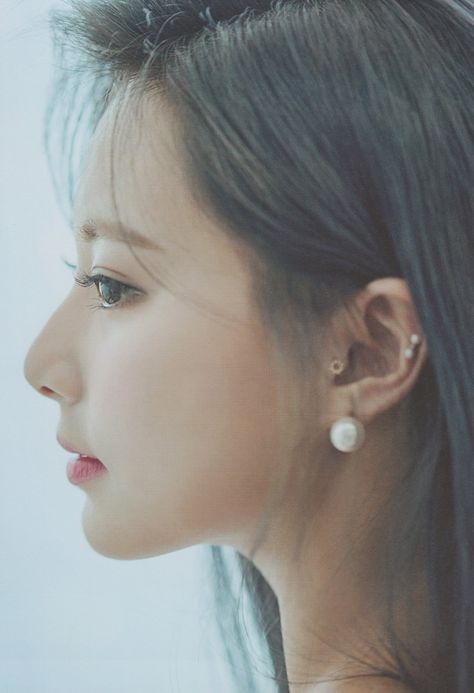 Twice-Tzuyu "Yes I am Tzuyu" Scan Tzuyu Side Profile, Tzuyu Profile, Music Birthday, Vogue Covers, Twice Tzuyu, Tzuyu Twice, Side Profile, Sana Jihyo, 4th Of July Party