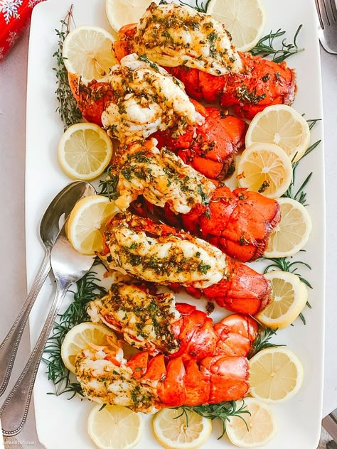 Lobster Christmas Dinner, New Years Eve Seafood Dinner Ideas, Christmas Dinner Seafood, Easy Chicken Dinner Baked, Ham Cooking Time, Christmas Lobster, Best Lobster Tail Recipe, Chicken Cooking Times, Preparing Thanksgiving Dinner