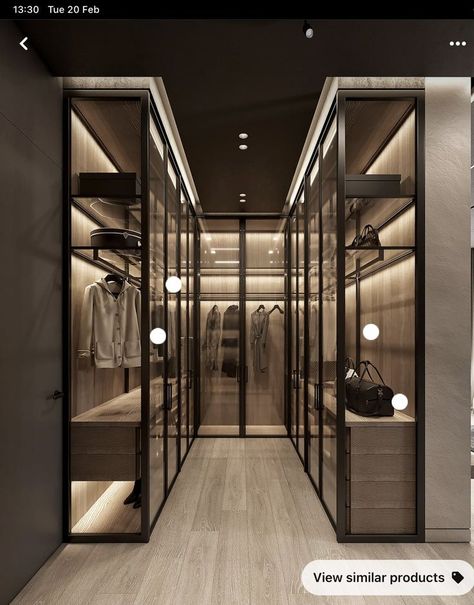 Stylish and Functional Wardrobe Design Customizable Interiors: Include adjustable shelving, pull-out drawers, and hanging rods at different heights to accommodate various clothing items. Incorporate dedicated sections for shoes, bags, and accessories. Closet Organization Ideas Luxury, Luxury Closet Room, Small Walk In Wardrobe, Luxury Wardrobe Design, Luxurious Wardrobe, Luxury Closets, Spacious Bedroom, Large Wardrobe, Wardrobe Systems