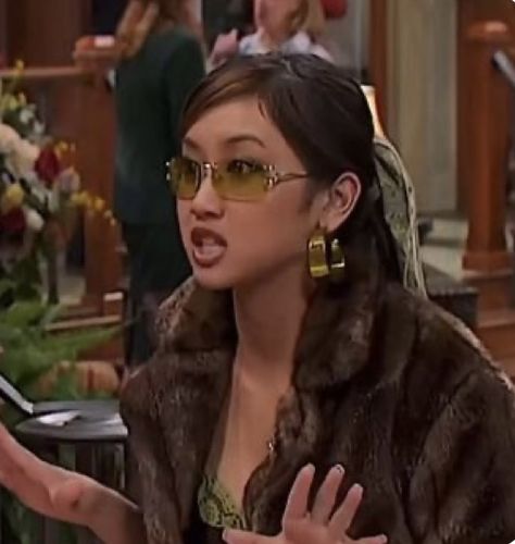 London Tipton Aesthetic, London Tipton Outfits, London Tipton, 2000s Tv Shows, Brenda Song, Suite Life, The Embrace, Girls World, Disney Girls