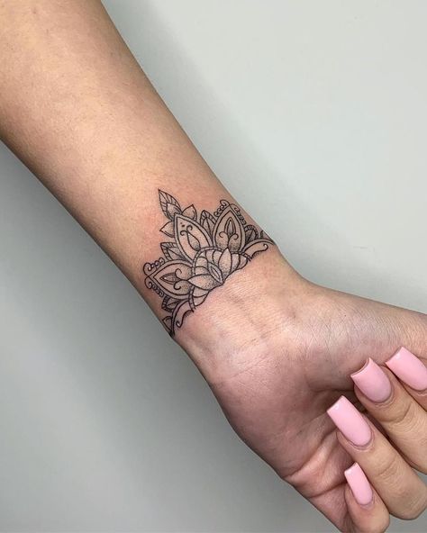 Tatoos Woman Hand Mandala, Forearm Henna Tattoo Women, Half Cuff Tattoo, Mandala Wrist Tattoos For Women Cover Up, Mandela Tattoo Wrist, Mandala Flower Wrist Tattoo, Mandala Inspired Tattoo, Mandala Tattoo Women Arm, Geometric Wrist Tattoos For Women