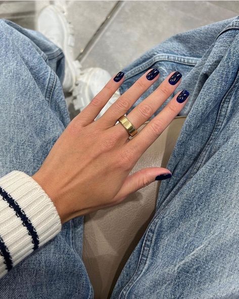 January Nail 2024, Nail Ideas January 2024, Dark Blue Manicure, Short Nail Ideas Fall 2024, Nails January 2024, January Nails 2024, Short January Nails, February Nails 2024, Nails For January 2024