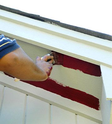 How to Paint Soffits and Eaves Painting Eaves Exterior, Painting Soffits Exterior, Paint Soffit Exterior, Cape Exterior, House Eaves, Soffit Ideas, Roof Eaves, Outside Paint, Drip Edge