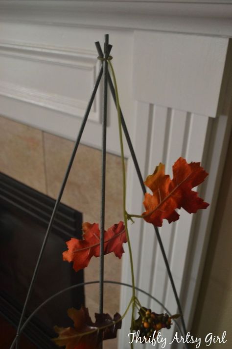 easy diy fall leaves potted topiary tree from a tomato cage, crafts, repurposing upcycling, seasonal holiday decor Diy Fall Leaves, Potted Topiary, Tomato Cage Crafts, Fall Topiaries, Unique Craft Ideas, Fall Decoration Ideas, Fall Placemats, Fall Mantle Decor, Rental Home Decor