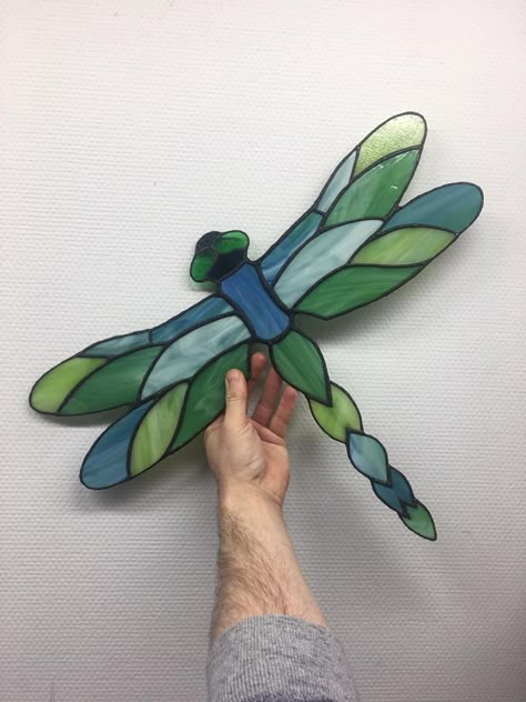 Dragonfly Glass Art, Dragonfly Template Free Printable Stained Glass Patterns, Dragon Fly Stained Glass Patterns, Stained Glass Dragonflies, Stained Glass Dragonfly Pattern, Stained Glass Patterns Easy, Stained Glass Bugs, Dragonfly Stained Glass Pattern, Stainglass Pattern