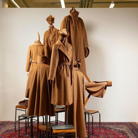 MAXMARA, (Set Design), “Camel Hair Coats”, photographer Lorenzo Vitturi, photo by Ronny De Vylder, pinned by Ton van der Veer Lorenzo Vitturi, Student Photography, Fashion Installation, Visual Merchandising Displays, Showroom Display, Retail Inspiration, Men Store, Merchandising Displays, Visual Display