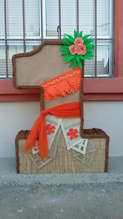 Moana Theme Pinata, Moana Birthday Pinata, Moana 1st Birthday Party Ideas, Moana Pinata, Moana 1st Birthday, Moana Birthday Party Cake, Moana Party Decorations, Moana Birthday Party Ideas, Moana Birthday Party Theme