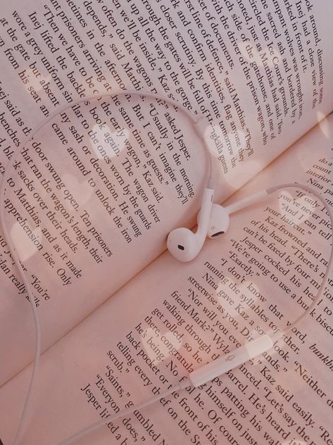 #aesthetic #books #music #pink #pinkcore #heart #aestheticwallpaper #reading #bookstagram #edit #photography Pink Spotify Covers, Pink Books Aesthetic, Aesthetic Book Wallpaper, Pink Book Aesthetic, Pink Music Wallpaper, Love Live Characters, Reading Photos, Reading Wallpaper, Bookstagram Templates