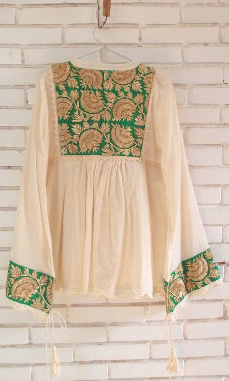 Flared Tops, White Cotton Maxi Dress, New Frock, Hippie Jacket, Jacket Embroidery, Top Embroidery, Bohemian Jackets, Tunic Dresses, Short Frock