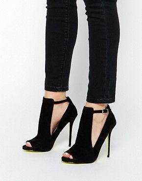 recent product 4866091 High Heels Classy, Shoes Heels Classy, Black Shoes Heels, Heels Classy, Combat Boot, Fabulous Shoes, Black High Heels, Crazy Shoes, Pretty Shoes