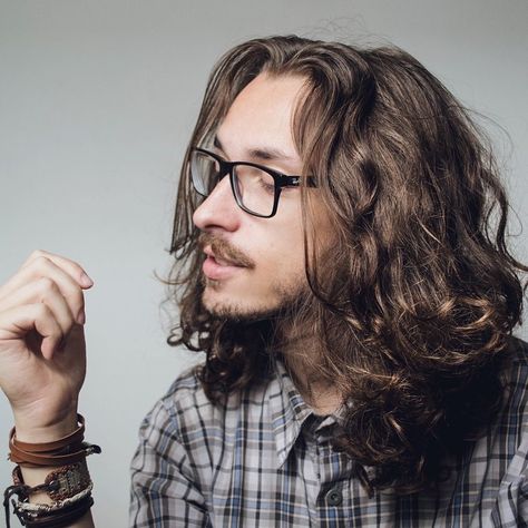 Toom Piva Guys With Long Hair And Glasses, Men With Long Hair And Glasses, Long Hair And Glasses, Dream Haircut, Round Glasses Men, Hair And Glasses, Nerdy Glasses, Series Characters, Brown Hair Men