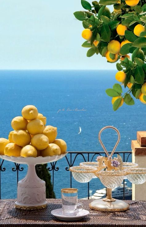 Villari Porcelain, Capri Aesthetic, Almafi Coast Italy, Mediterranean Aesthetic, Lemon Design, Mediterranean Lifestyle, Boutique Decor, Gold Luxury, Have Inspiration