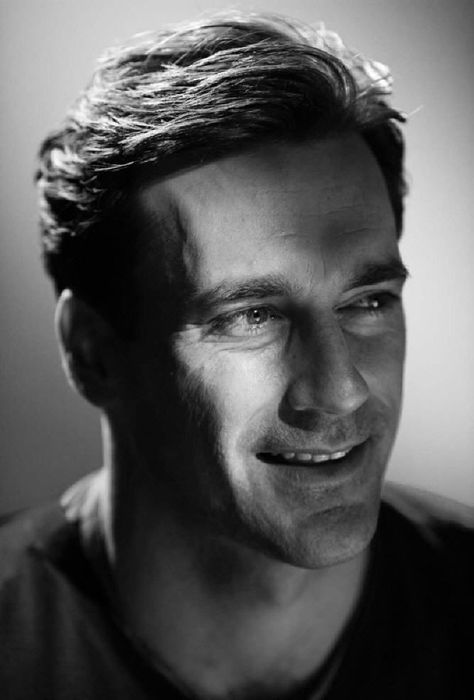 Jon Hamm. Quote possibly one of the most perfect male specimens on the planet. John Hamm, Don Draper, Jon Hamm, Black And White Portraits, Famous Faces, White Photo, Good Looking Men, Male Face, Mad Men