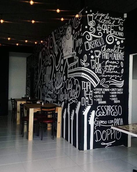 Wall Paint Restaurant, Restaurant Wall Painting Ideas, Wall Graphics Restaurant, Doodle Mural, Mexican Restaurant Decor, Doodle Wall, Interior Murals, Doodle Doodle, Creative Wall Decor