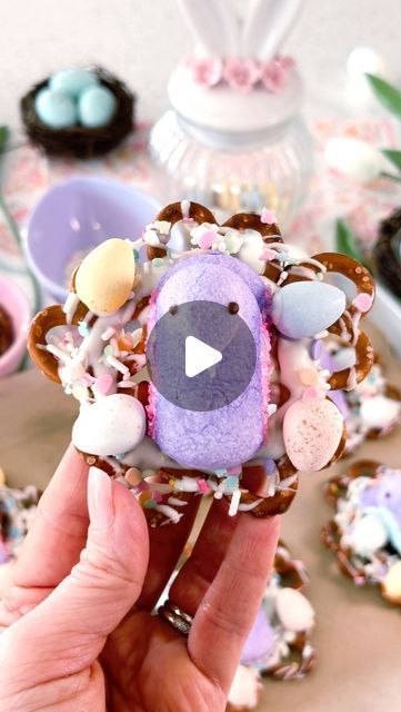 Alicia Luchini | Down Rosemary Road on Instagram: "PEEP BIRDS NESTS ~ The PRETTIEST way to eat Chocolate covered pretzels this spring!🐣💜🌸

Pretty sure your kids will think you’re the coolest mom ever if you make these! Mine sure did! So EASY & FUN!!💕

What I did ✨✨✨

Melt white chocolate in the microwave. Use 5 pretzels to make each nest. Put them together. Drizzle white chocolate in a circular pattern and add sprinkles. Allow to set!! Dip Cadbury eggs in white chocolate and add. Allow to set up. Take your peeps and dip the sticky “wing” side into sanding sugar to make wings. Then dip a marshmallow peep in your chocolate and add to the center of the nest lightly pressing so it sticks. Allow to completely set up! Have fun with these and enjoy! 💕💕💕

**I may have cut up some brown pape Easter Candy Recipes, Birds Nests, Sanding Sugar, Cadbury Eggs, Cookie Dough Brownies, Easter Nests, Easter 2024, Marshmallow Peeps, Covered Pretzels