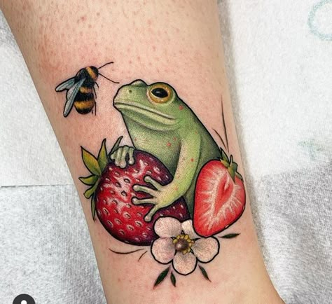 Tree Frog Tattoos, Strawberry Tattoo, Lower Leg Tattoos, Tattoo Themes, Mushroom Tattoos, Frog Tattoos, Kawaii Tattoo, American Tattoos, Bee Tattoo