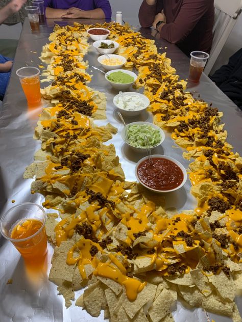 Taco Bar Appetizers Parties, Nacho Bar For Party, Nacho Bar Charcuterie, Nacho Night Table, Nacho Charcuterie Table, Nacho Buffet Party Ideas, Charcuterie Board Ideas Mexican Food, Nacho Party Food, Nachos Table Party Ideas