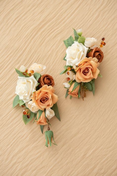 Wedding Coursage, Corsage Wedding Mother, Terracotta Wedding Decor, Mother Of Bride Corsage, Weddings Country, Groomsmen Boutonniere, Terracotta Wedding, Rustic Wedding Bouquet, Wedding Floral Centerpieces