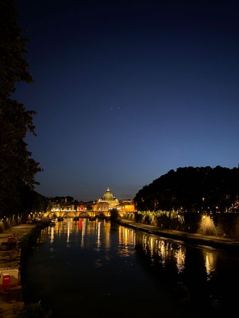 Rome Italy Aesthetic, Italia Aesthetic, Italy Night, Rome At Night, Trastevere Rome, Rome Photo, Italy Pictures, Rome City, Roma Italy