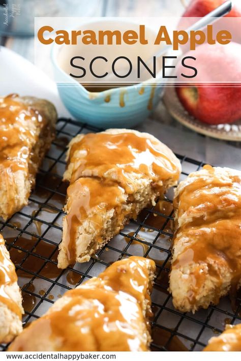 Caramel apple scones are flaky tender scones studded with chunks of sweet tart apple that are topped with buttery homemade caramel glaze. #sconesrecipes #applerecipes #bakingrecipes #scones #caramelapples #accidentalhappybaker Apple Cinnamon Scones, Sweet Scones, Apple Scones, Apple Cider Donuts Baked, Cheesecake Oreo, Cinnamon Scones, Homemade Scones, Homemade Snickers, Caramel Glaze