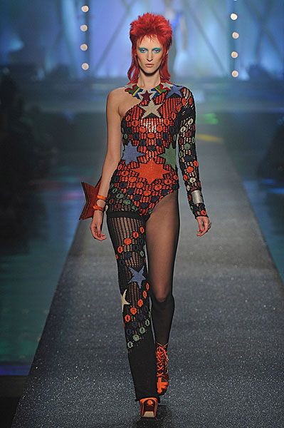 Spring Summer 2013, Jean Paul Gaultier, Paris Fashion Week, David Bowie Glam Rock Outfits, David Bowie Fashion, Punk Hairstyles, 70s Glam Rock, 70s Mode, Glam Rock Style, Punk Glam, Rock And Roll Fashion, 70s Glam