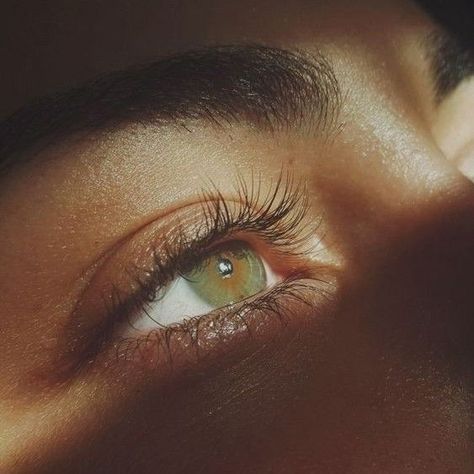 Green Eye Photography, Covered Eyes Aesthetic, Dull Green Eyes, Olive Green Eyes Aesthetic, Pale Green Eyes Aesthetic, Green Eyes In The Sun, Emerald Eyes Aesthetic, Green Hazel Eyes Aesthetic, Eye Photography Aesthetic