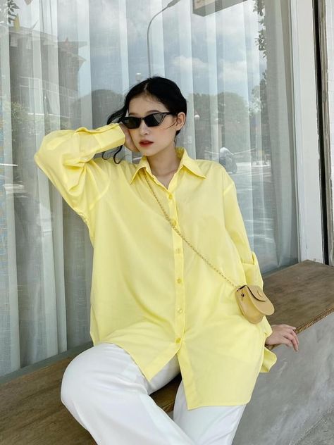 Yellow Chemise Outfit, Yellow Polo Outfit, Yellow Oversized Shirt Outfit, Yellow Polo Shirt Outfit Woman, Ootd Pastel, Yellow Ootd, Yellow Shirt Outfit, Oversized Shirt Outfit, Polo Shirt Outfits