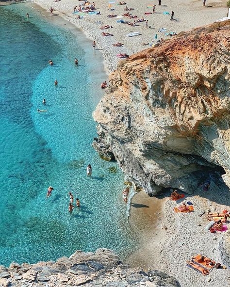 Folegandros Island, Greece Lodged september💙🇬🇷 Phot Dive Resort, Cyclades Islands, Greek Island, Travel Writer, Boat Tours, Greek Islands, Sea Life, Travel Destinations, Greece