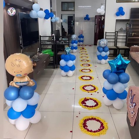 WELCOME DECOR ✨ • Welcome baby boy with balloon and flower props. • Price : 3500rs #amdavaddecorwala #welcome #welcomedecoration #welcomehome #welcomebaby Baby Boy Welcome Decoration, Balloon Archway, Welcome Decoration, Welcome Baby Boy, Flower Props, Baby Decorations, Pastel Wall Decor, Welcome Flowers, Baby Boy Decorations