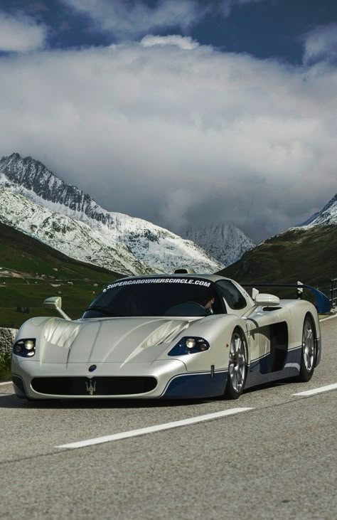 (°!°) Maserati MC12 Maserati Mc12 Wallpapers, Maserati Mc 12, Mc12 Maserati, Maserati Wallpaper, Maserati Car, Transformers Cars, Futuristic Cars Design, Fast Sports Cars, Pretty Bike