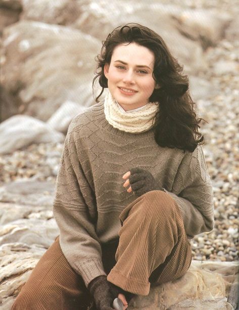 KNITTING PATTERN Knit Fisherman Sweater Tutorial Round Crew Neck Womens Pullover Size S-M-L-XL 4 Ply Sport Wool Yarn Vintage Pdf Digital - Etsy Fisherman Sweater Women, Fisherman Outfit, Alice Starmore, Sweater Tutorial, The Knitter, Relaxed Outfit, Fisherman Sweater, Crochet World, Tailored Design