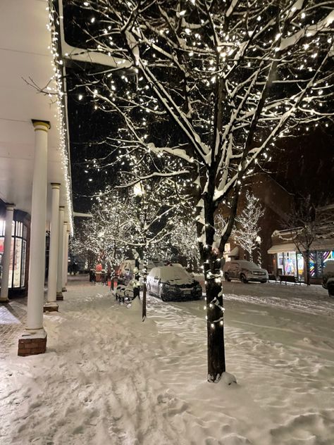 Aspen Colorado Christmas, Colorado Winter Aesthetic, Aspen Colorado Aesthetic, Aspen Aesthetic, Aspen Core, Aspen Christmas, Aspen Colorado Winter, Breckenridge Colorado Winter, Colorado Aesthetic