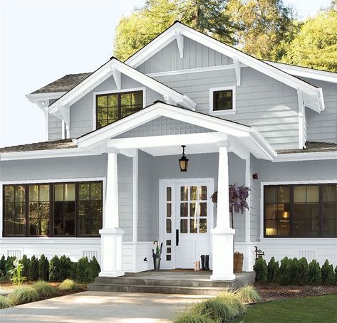 𝑺𝒖𝒔𝒂𝒏𝒏𝒂⚓️ on Instagram: “Grey and white might have been overdone lately but I’m still a huge fan 😍. This is a perfect example of exterior paint colour done right 👌.…” Louisburg Green, Gloucester Sage, Gray Home Exterior, Benjamin Moore Exterior Paint, Craftsman Bungalow Exterior, Benjamin Moore Exterior, Gray House Exterior, Exterior House Colors Combinations, House Paint Color Combination