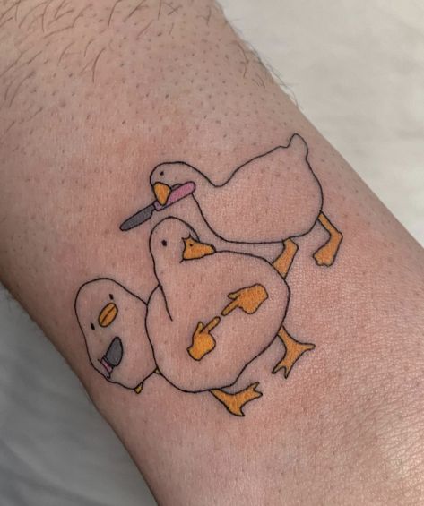 why you should have a duck 🦆 on Twitter: "… " Cute Creative Tattoos, 3 Ducks Tattoo, Duck Doodle Tattoo, Cute Duck Tattoo, Duck Tattoo Ideas, Maching Tattoos, Duck Tattoos, Sakura Tattoo, Fun Tattoos