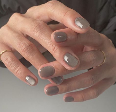 White Gray Nails, One Color Nail, Gray Nail Art, Nail Clear, Nails Gray, Gray Nail, Nail Makeup, Nails Art Ideas, Hippie Nails