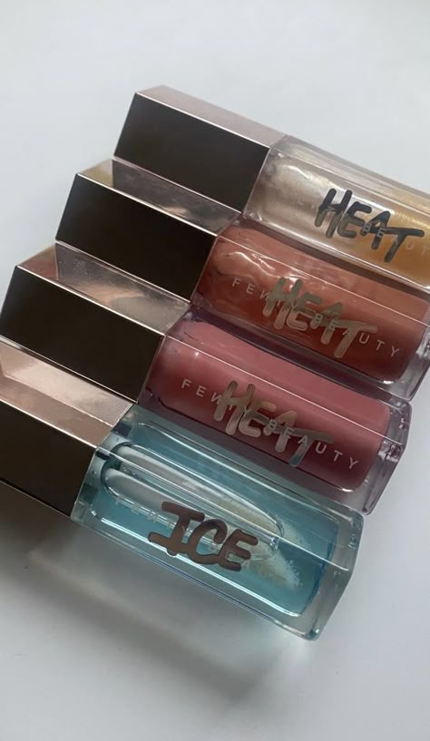 The Best Lip Gloss, Gloss Sephora, Lip Gloss Sephora, Maquillage On Fleek, Makeup Bag Essentials, Best Lip Gloss, Lip Gloss Collection, Gloss Labial, Fancy Makeup