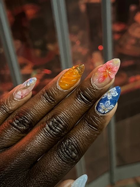 Earthy Summer Nails, Maximalist Nails Almond, Fairy Nails Short, Short Aesthetic Nails, Makeup Esthetic, 3d Summer Nails, Esthetic Studio, Hawaiian Flower Nails, Hibiscus Nails