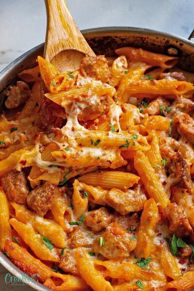 Pork With Pasta, Thanksgiving Casserole Recipes, Pork Pasta, Air Fryer Recipes Appetizers, Tender Pork Chops, Veal Recipes, Breakfast Bread Recipes, Juicy Pork Chops, Pork Dinner