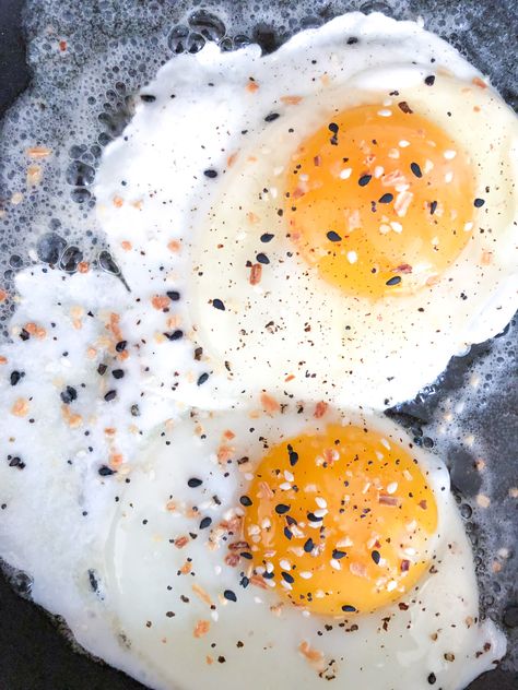 Fried Egg Aesthetic, Egg Aesthetic, Go To Meals, Perfect Fried Egg, The Boiled Egg Diet, Dippy Eggs, 20 Pounds In 2 Weeks, Over Easy Eggs, Perfect Eggs