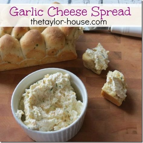 Easy Appetizers: Pickle Dip Recipe Pickle Dip Recipe, Cheese Spread Recipes, Cream Cheese Recipes Dip, Cheese Dip Recipe, Honey Cornbread, Garlic Dip, Cheese Dip Recipes, Garlic Cheese, Cream Cheese Dips