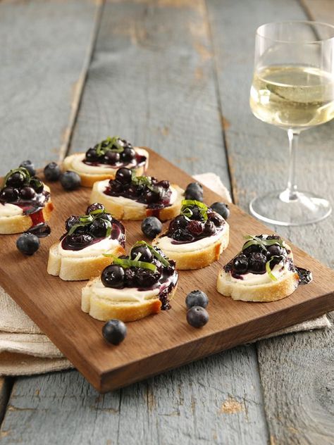 A unique appetizer that takes only a few mins to whip up? Listen here – these balsamic blueberry mascarpone crostinis are just what you need. Only a few minutes in the oven and a few minutes of prep to have an app that will leave your friends and family speechless. Blueberry Crostini, Blueberry Mascarpone, Unique Appetizers, Crostini Recipes, Elegant Appetizers, Blueberry Compote, Quick And Easy Appetizers, Blueberry Recipes, Easy Appetizer Recipes