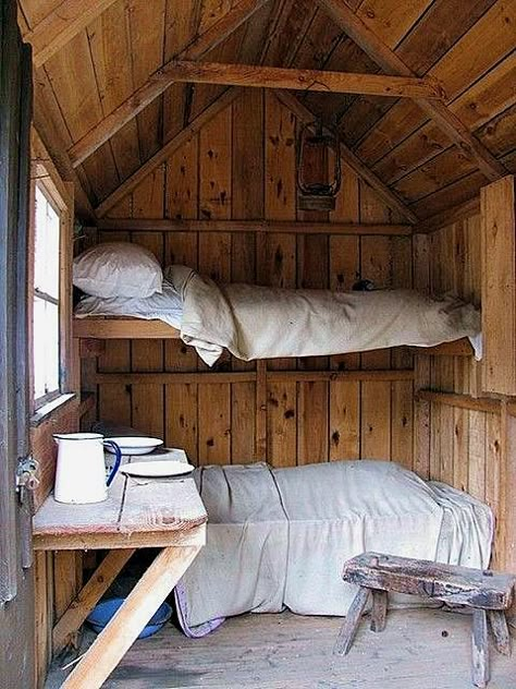 Building With Tree Branches, Small Space Bedroom, Little Cabin, Bunk House, Small Cabin, Cabins And Cottages, Cabin Life, Cabin Fever, Cabin In The Woods